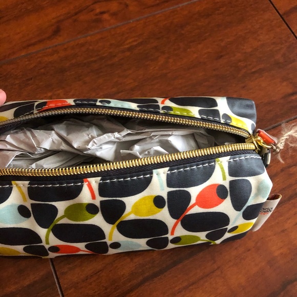 Make up bag - Picture 3 of 3